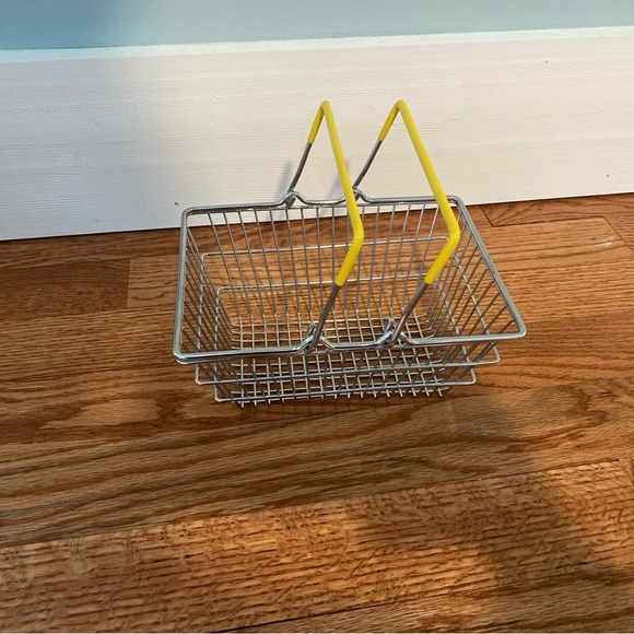 Metal Shopping GROCERY Basket for American Girl 18" Doll Accessory - Picture 1 of 3